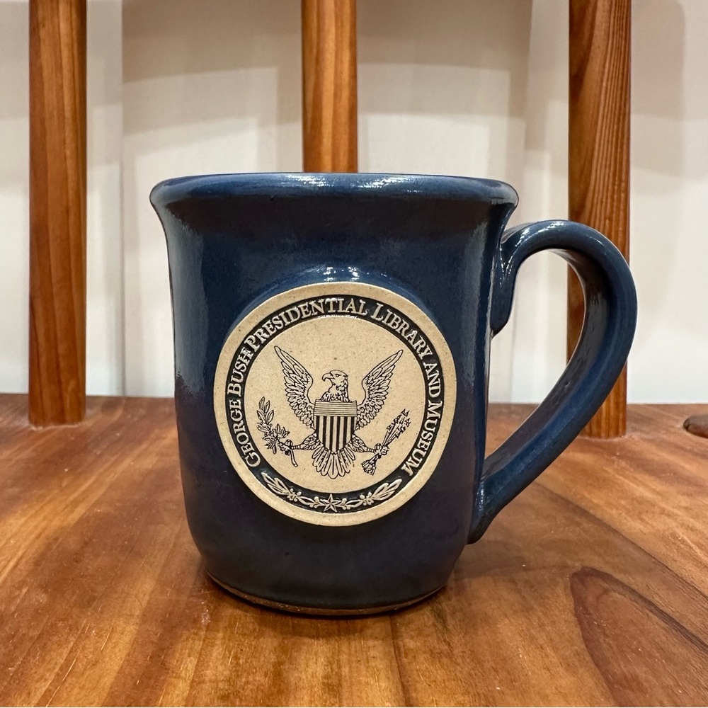 Sunset Hill Stoneware GeorgeBushPresidentialLibraryAnd Museum Espresso Mug Cup